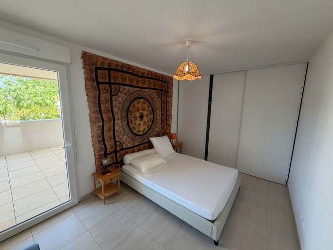 Serignan Apartment Rental