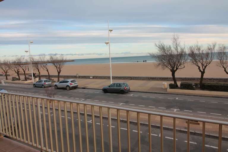 Valras-Plage Apartment Rental