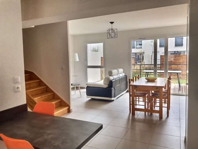 Serignan Home Rental