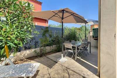 Les Patios De Valras – Pleasant Holiday House