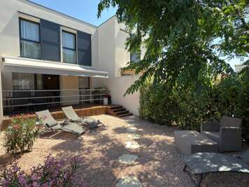 Villa Bianca Modern House with Garden