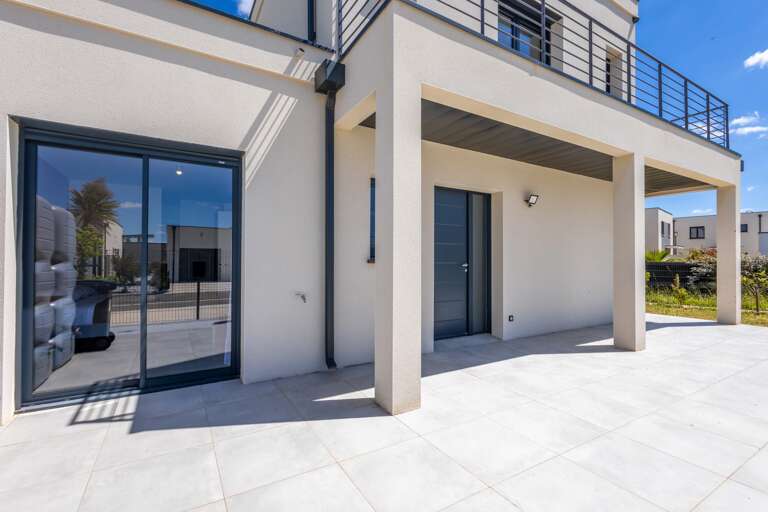 Serignan Villa Rental