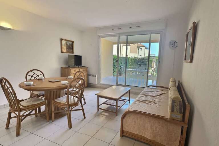 Valras-Plage Apartment Rental