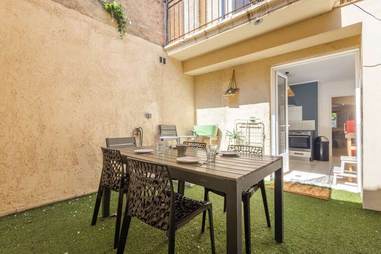 Serignan Apartment Rental
