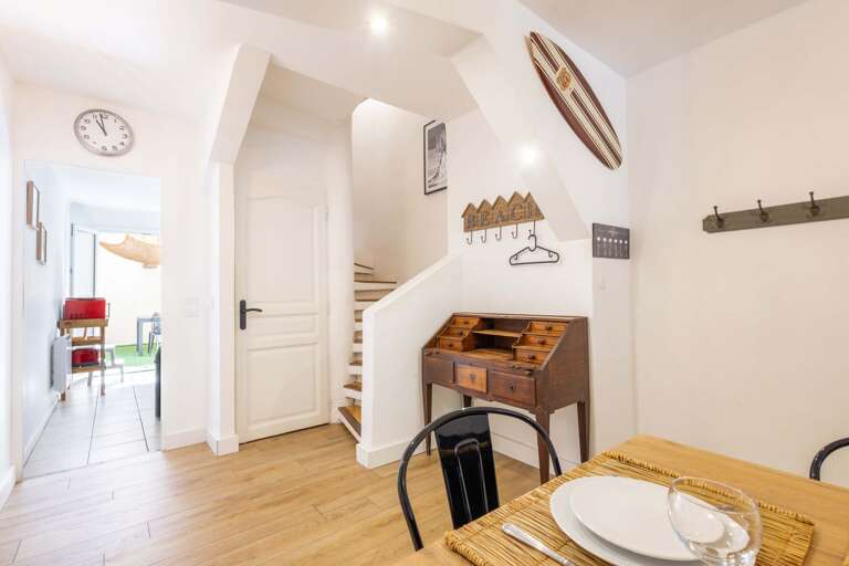 Serignan Apartment Rental