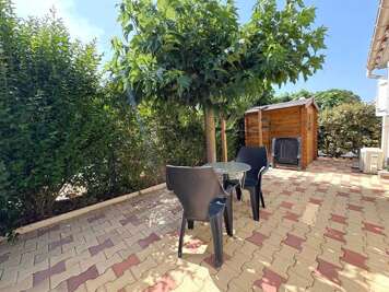 Valras-Loc - Between Beach and Pool