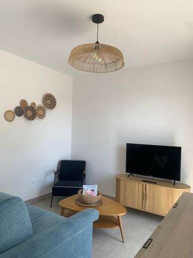 Serignan Apartment Rental