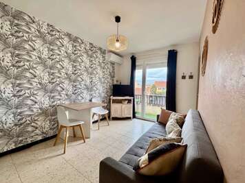 MyLocTravel La Perle Bleue: 30m to Beach