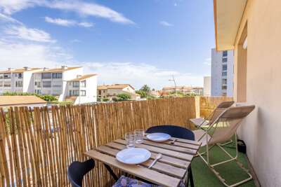 MyLocTravel La Perle Bleue: 30m to Beach