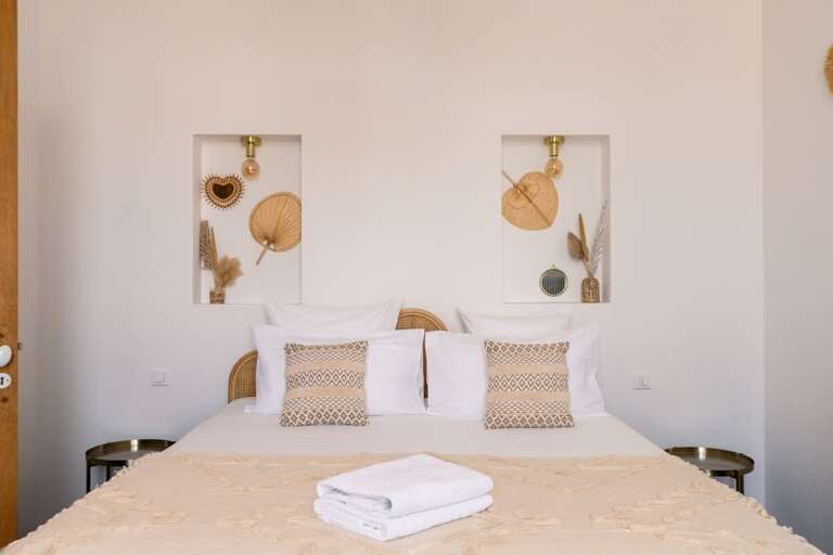 Magalas Bed and Breakfast Rental