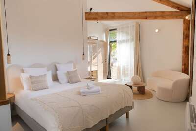 Suite, baignoire, parking privé-Cœur Cristal