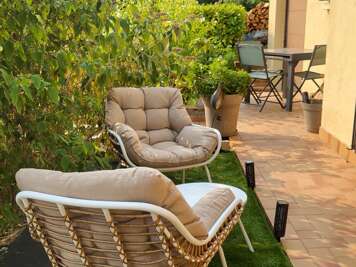 Cozy Apartment in Millau  Private Terrace, Pouncho