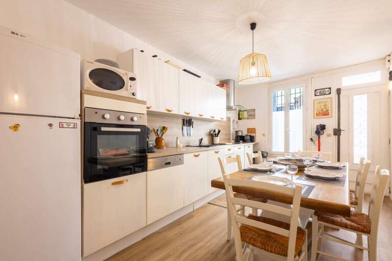 Serignan Home Rental