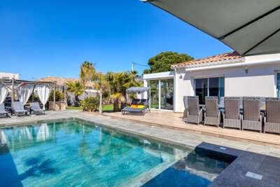 Villa Anja Agde Heated Pool & Jacuzzi  Family Villa