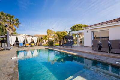 Villa Anja Agde Heated Pool & Jacuzzi  Family Villa