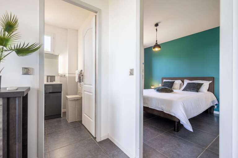 Saint-Thibery Apartment Rental