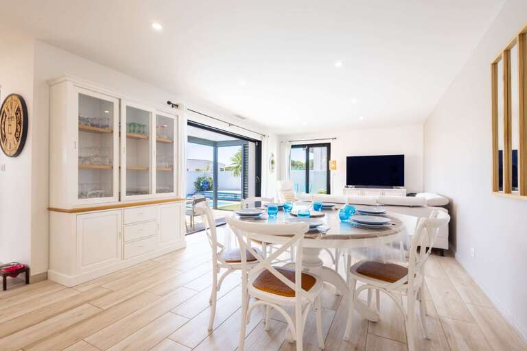 Serignan Home Rental
