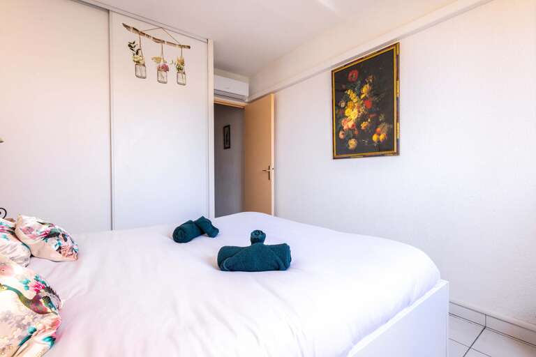 Serignan Apartment Rental