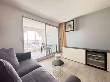 Cozy Seafront Studio on the Mediterranean