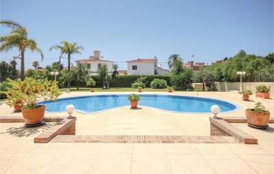 Beautiful Modern Villa with Swimming Pool in Marbella