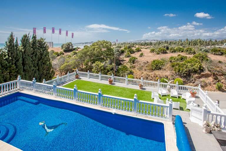 El Chaparral Villa Rental