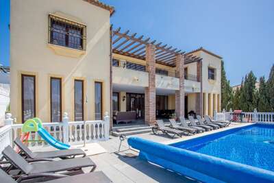 Amazing near Beach Villa in El Chaparral