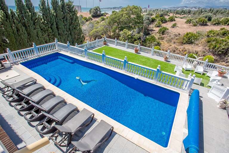 El Chaparral Villa Rental