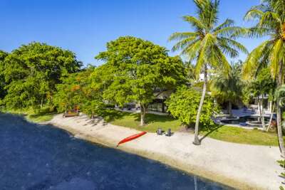 Fort Lauderdale Coastal Estate Private Cinema, Guest House &amp; Direct Beach Access