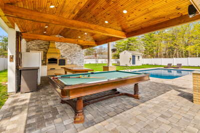 Family Retreat hot tub,Firepit,Beach nearby