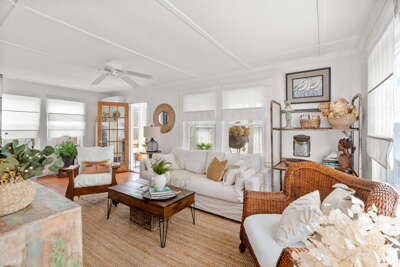 Cape Cod Bungalow Walk to Beach Firepit 
