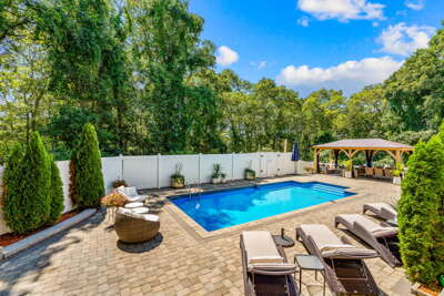 Retreat Luxury Home West Barnstable