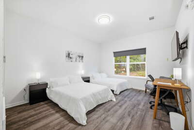 Unit 4 - Silver Comet Motel