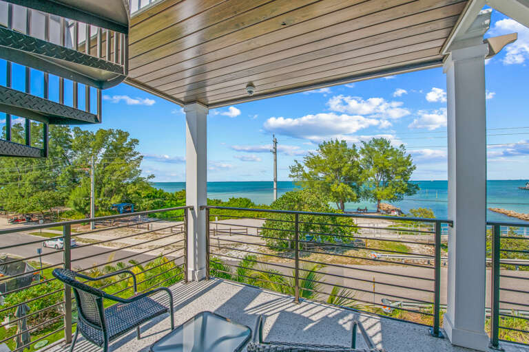 Balcony, Gulf View