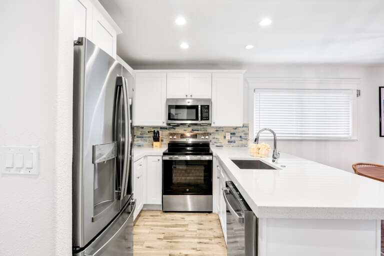 Fully equipped modern kitchen