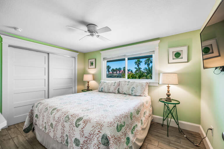 Second Bedroom, King