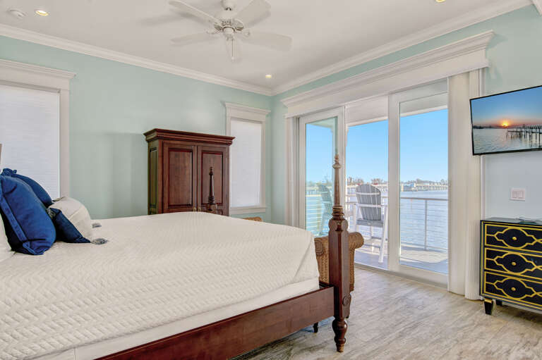 Primary Bedroom, King