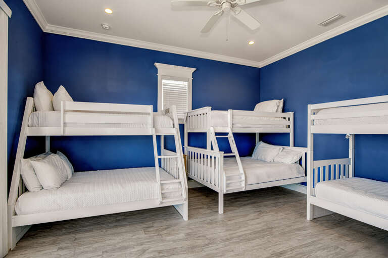 Fifth Bedroom, Three Twin/Twin Bunks