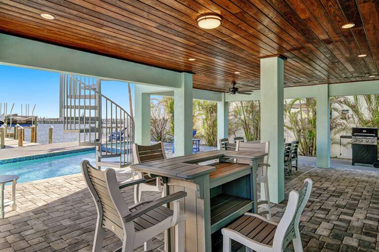 Outdoor Dining Area