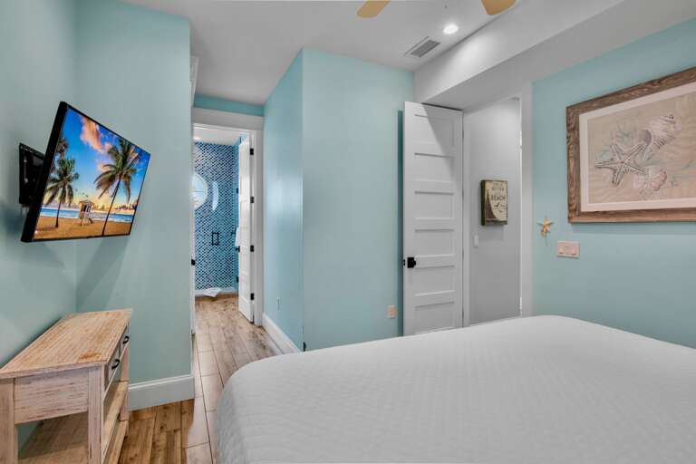 Third Bedroom, King