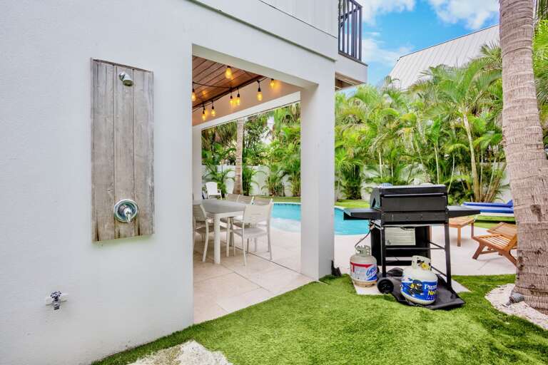 Outdoor dining with BBQ grill