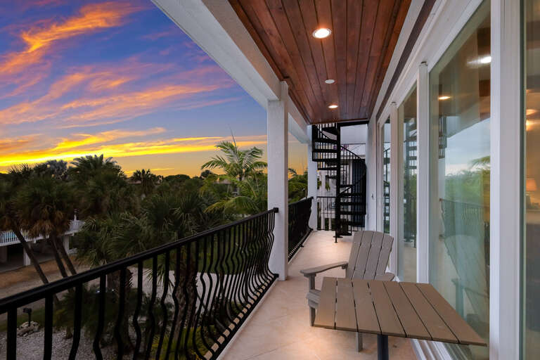 Balcony, Roof Access