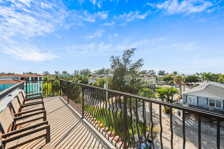 Rooftop Deck