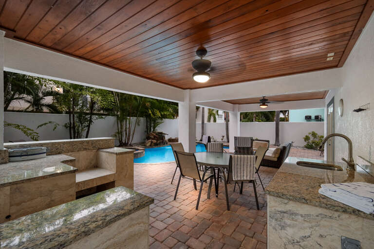 Outdoor Dining Area