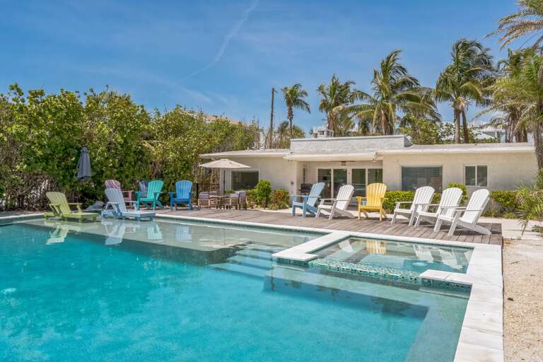 Poolside Seating