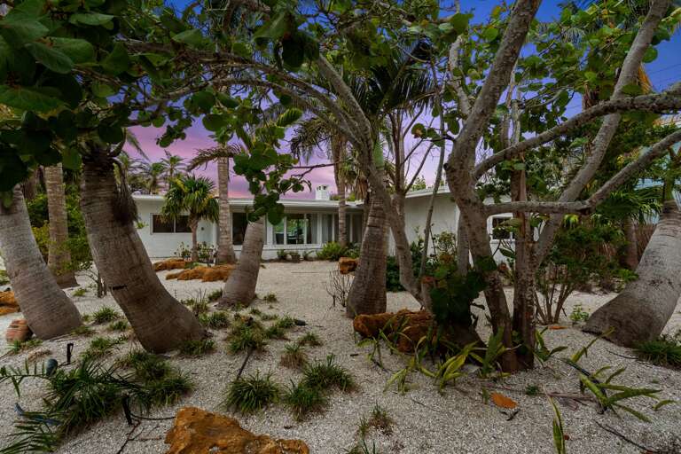 Surrounded by Natural Paradise