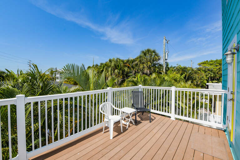 Second Deck - Seating