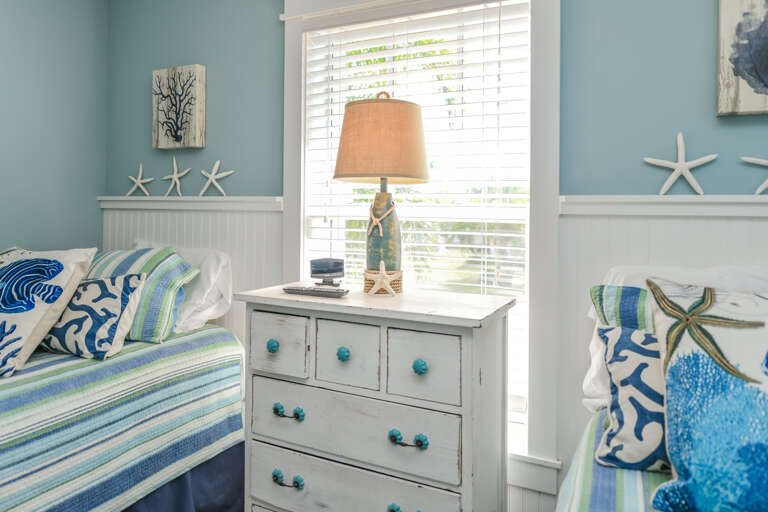 Third Bedroom - Two Twins