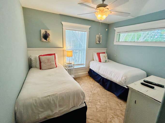 Third Bedroom - Two Twins