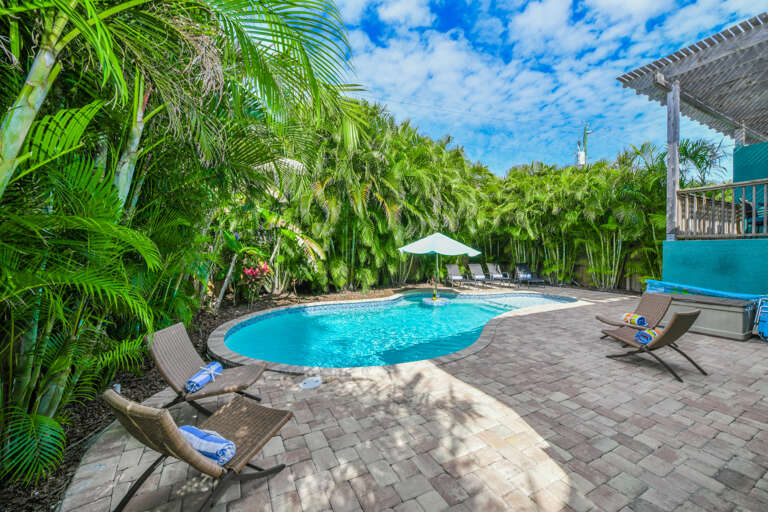 Poolside Seating