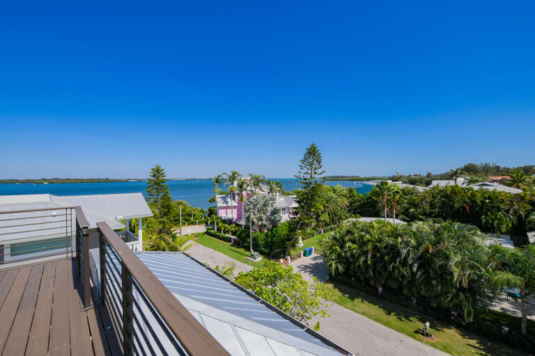 Rooftop Deck - Water Views